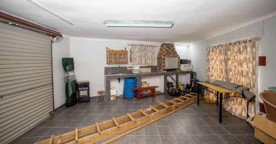 4 Bedroom Property for Sale in Braelyn Eastern Cape